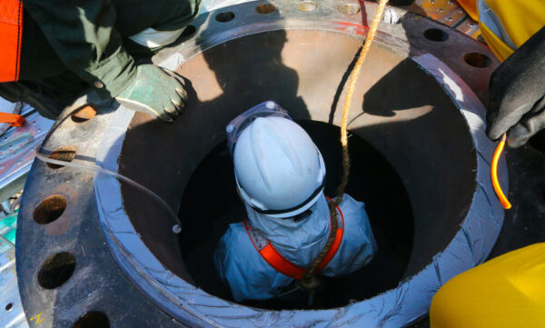 Working in Confined Spaces Training – Discover Training