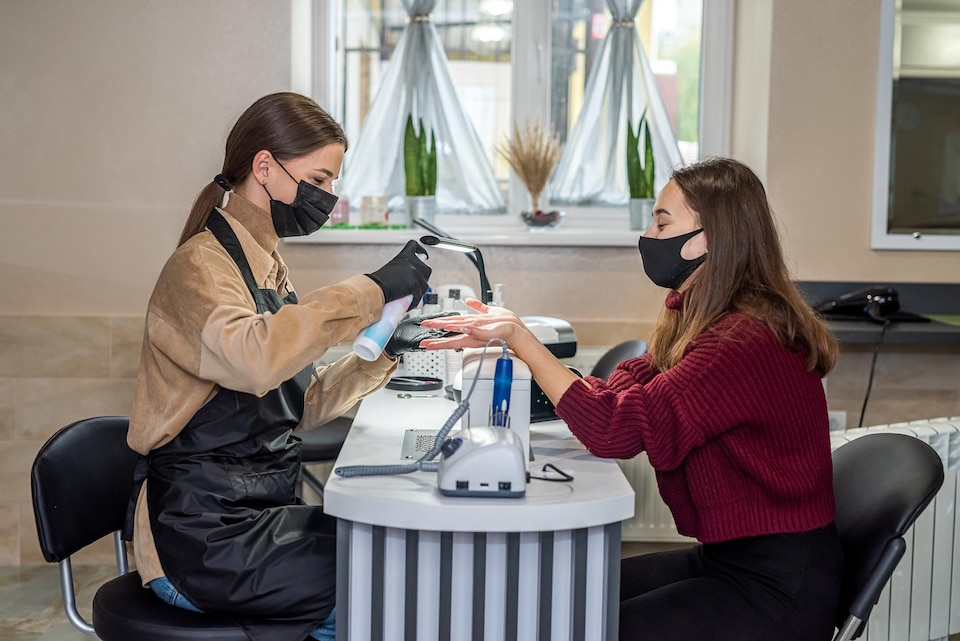 Gel Manicure and Nail Technician Diploma