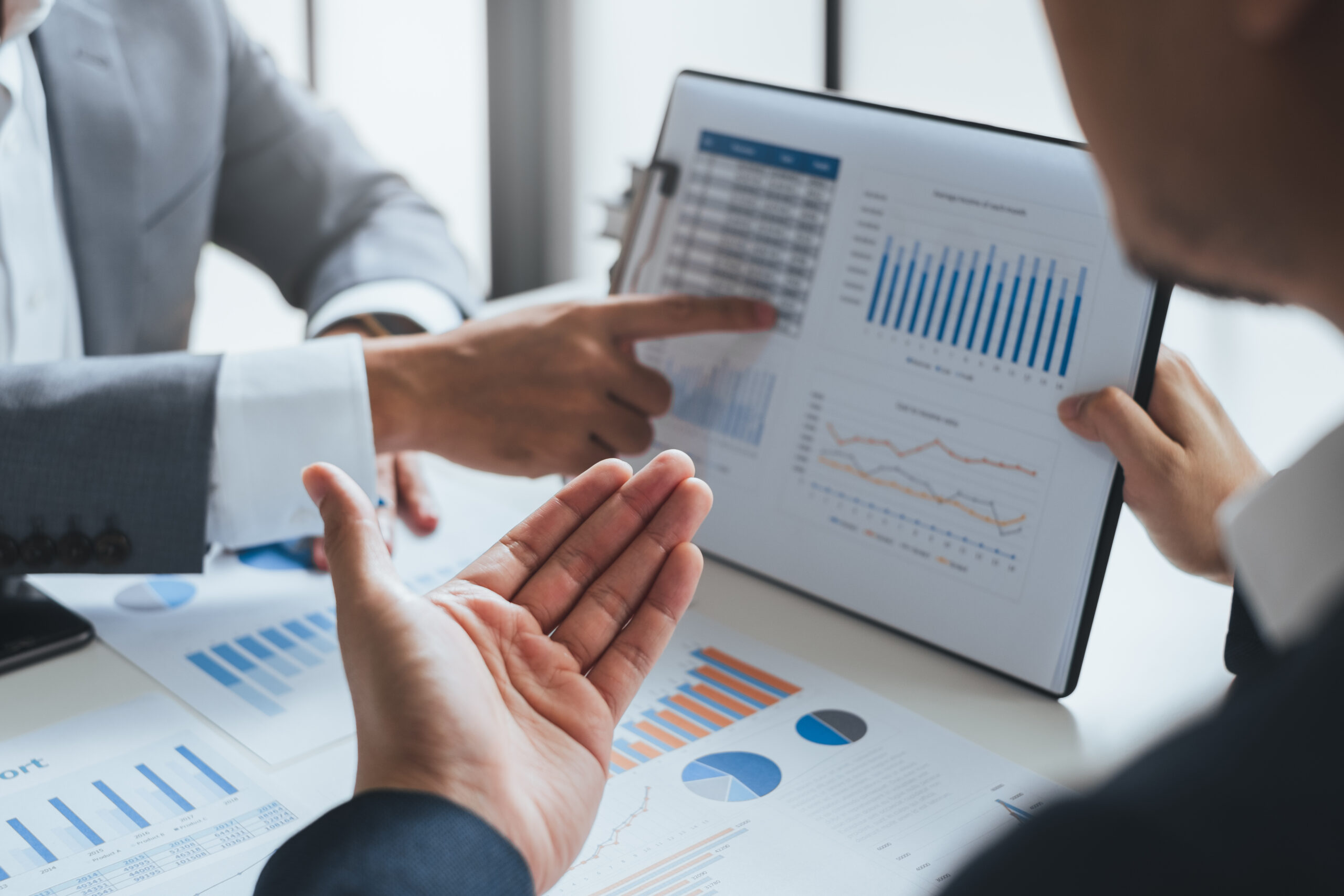 Financial Analysis : Finance Reports