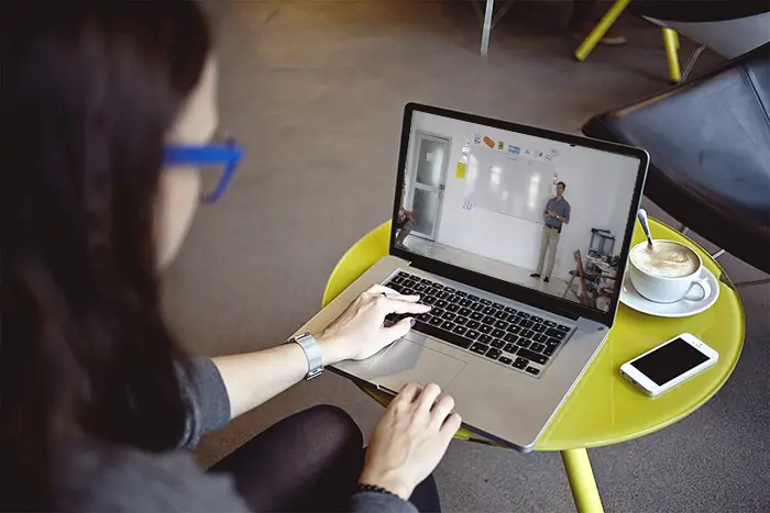 Online vs Classroom TEFL Training UK